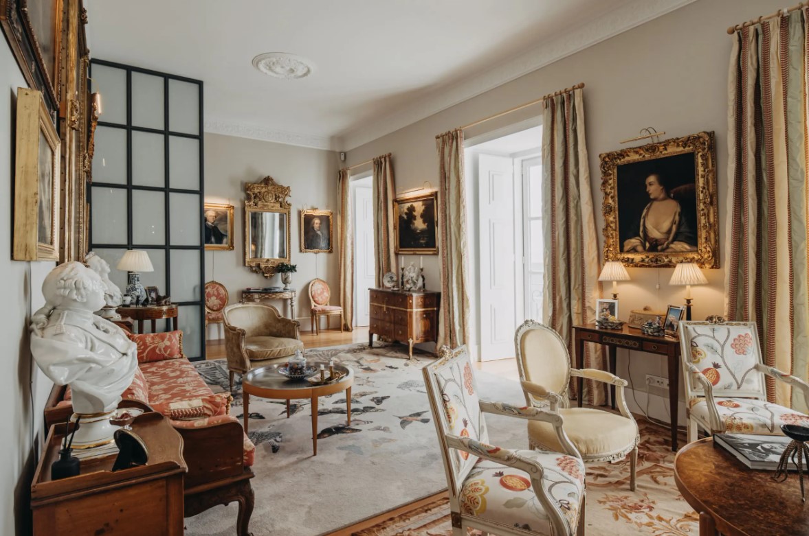 Luxury Apartment - Chiado, Lisbon